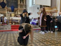 Pantomima "Jezus żyje" 