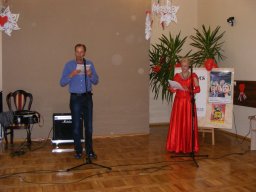 Zabawa walentynkowa w Domu Pomocy w Podzamku - 5 II 2016r.