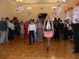 Zabawa walentynkowa w Domu Pomocy w Podzamku - 5 II 2016r.