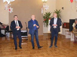 Zabawa walentynkowa w Domu Pomocy w Podzamku - 5 II 2016r.